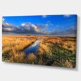 thumbnail image 2 of Meadow Land avec de Beaux Gratte-Ciels - Impression sur Toile Paysage, 2 of 3