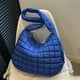 thumbnail image 2 of Bolso de mano acolchado de gran capacidad, bolso de compras informal, elegante, de nailon suave y morado, bolso de hombro acolchado, bolso de mano de tendencia simple para mujer, 2 of 5