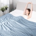 thumbnail image 1 of Elegear Manta Enfriamiento, Cobijas Verano para Personas Que Duermen con Calor y Sudores Nocturnos, Cooling Throw(Q-MAX > 0.4) con ARC-Chill Tech 200 x 220CM, Azul, 1 of 7