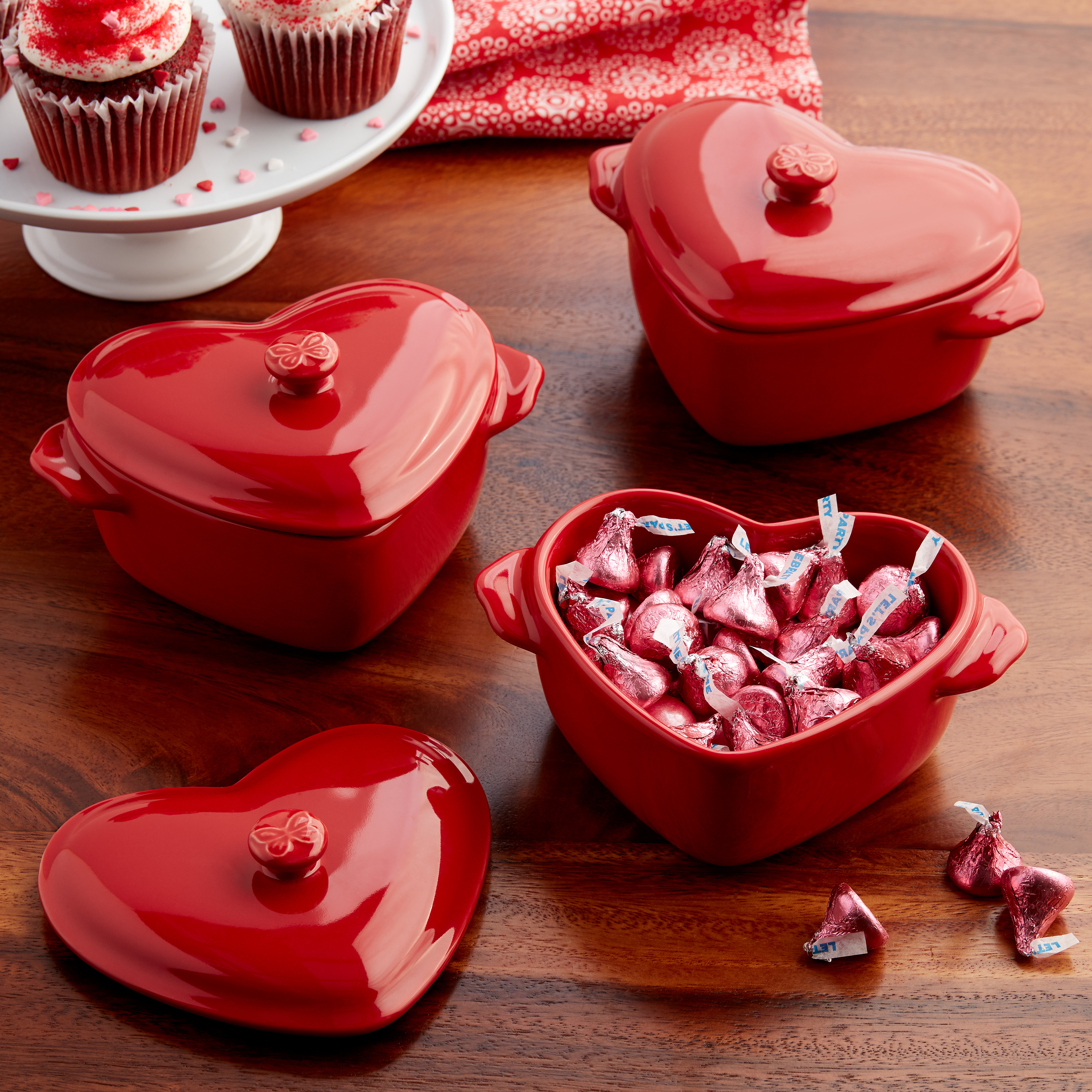 3 Red Mini Heart, Ceramic Baking Dish with Lid, The Pioneer Woman 6.45" - image 4 of 7