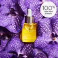 thumbnail image 4 of Clarins Blue Orchid Aceite Facial Hidratante y Revitalizante 30ml, 4 of 7