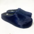 thumbnail image 3 of Mules Design Mode pour Hommes Mules Plates en Cuir Véritable pour Femmes Pantoufles Décontractées pour Extérieur, 3 of 5