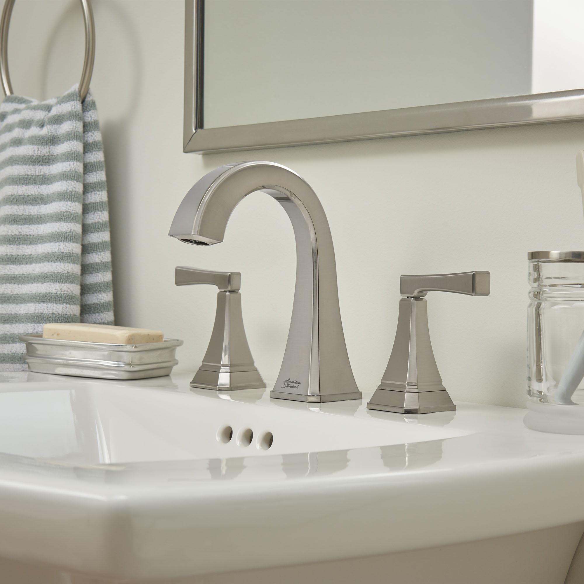 American Standard 7612.807 Crawford 1.2 GPM Widespread Bathroom Faucet - Bronze