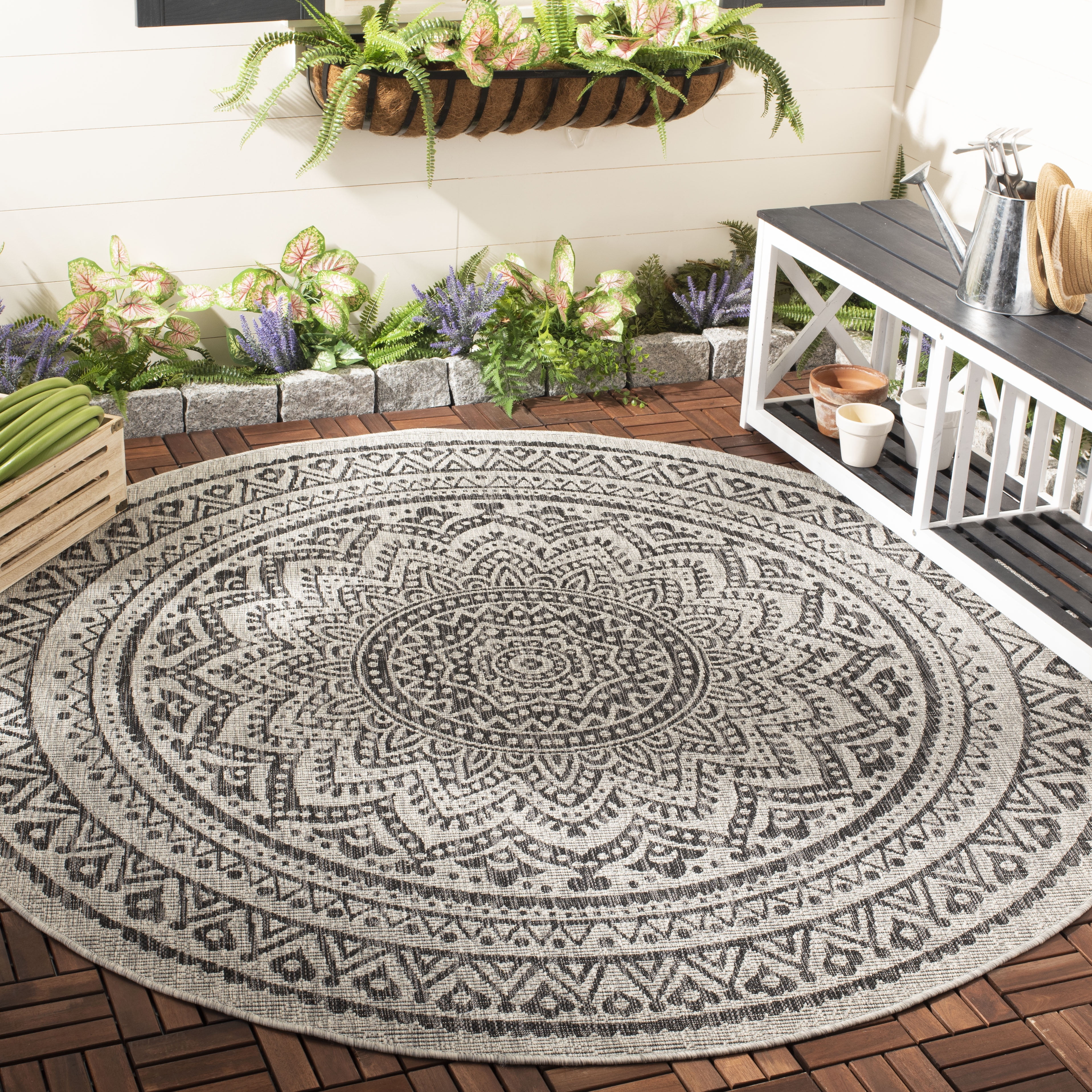 SAFAVIEH Courtyard Josiah Floral Medallion Indoor/Outdoor Area Rug, Light Grey/Black, 3' x 3' Round