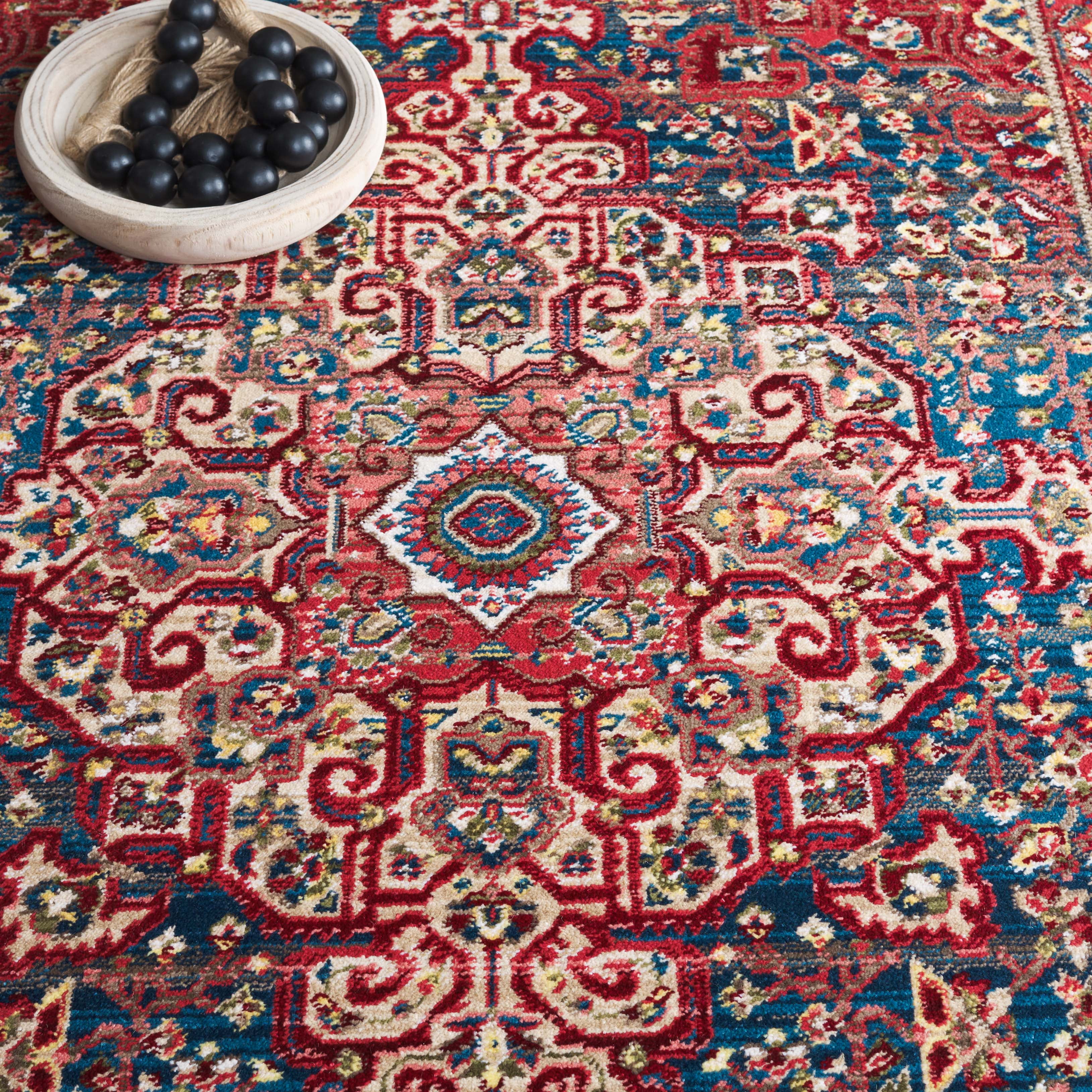 Safavieh Kashan Pema Oriental Area Rug, Blue/Red, 2'6" x 4'