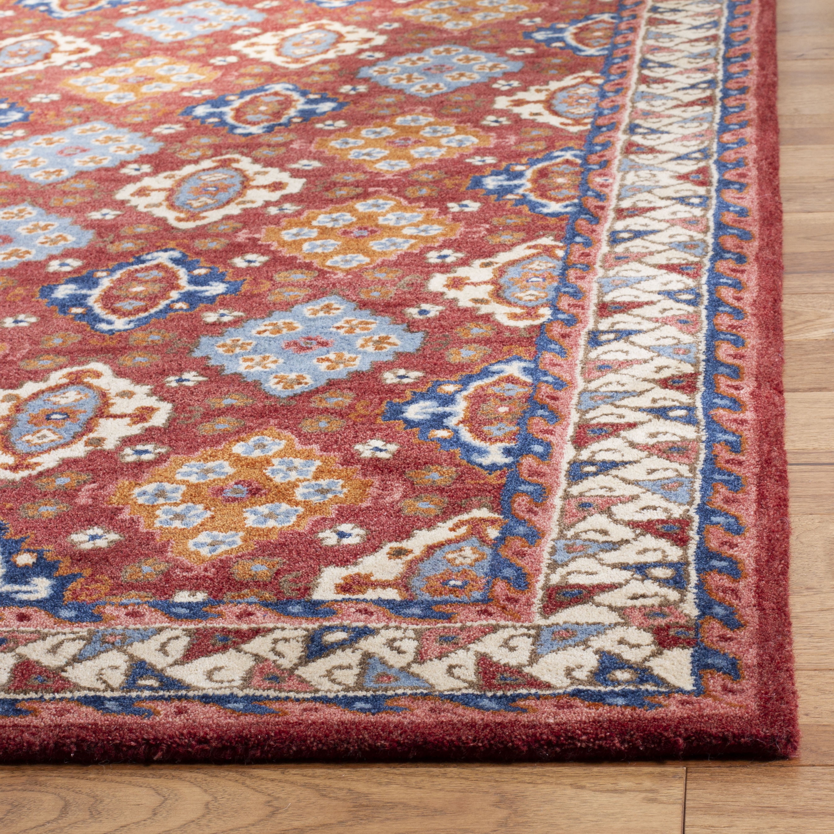 SAFAVIEH Antiquity Jackalynn Geometric Area Rug, Red/Blue, 4' x 6'