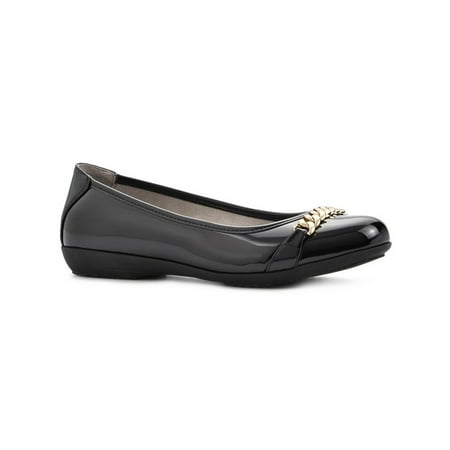 Cliffs by White Mountain Charmed Women's Ballet Flats Color: Black Patent Size: 9