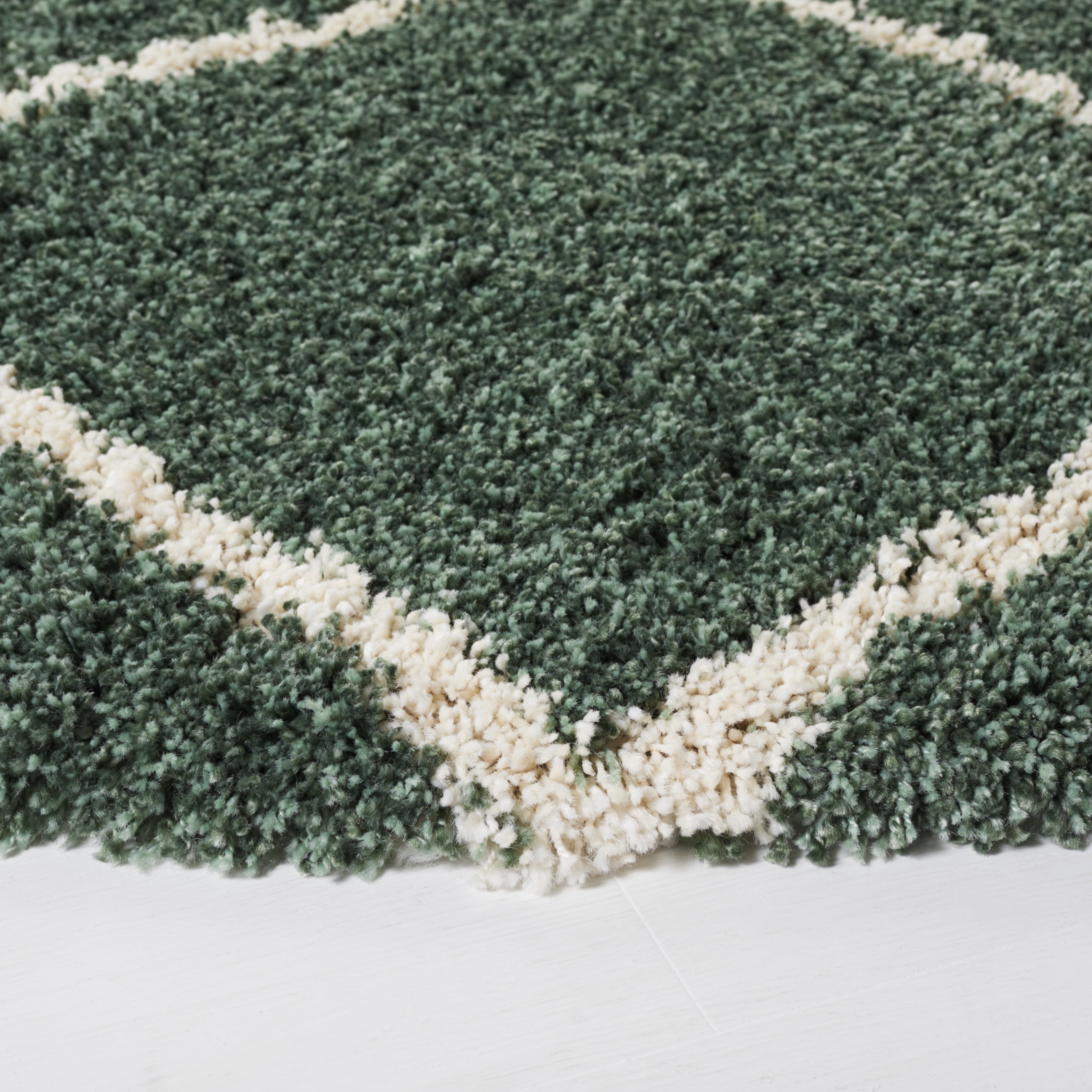 Safavieh Hudson Amias Geometric Shag Area Rug, Green/Ivory, 4' x 4' Round
