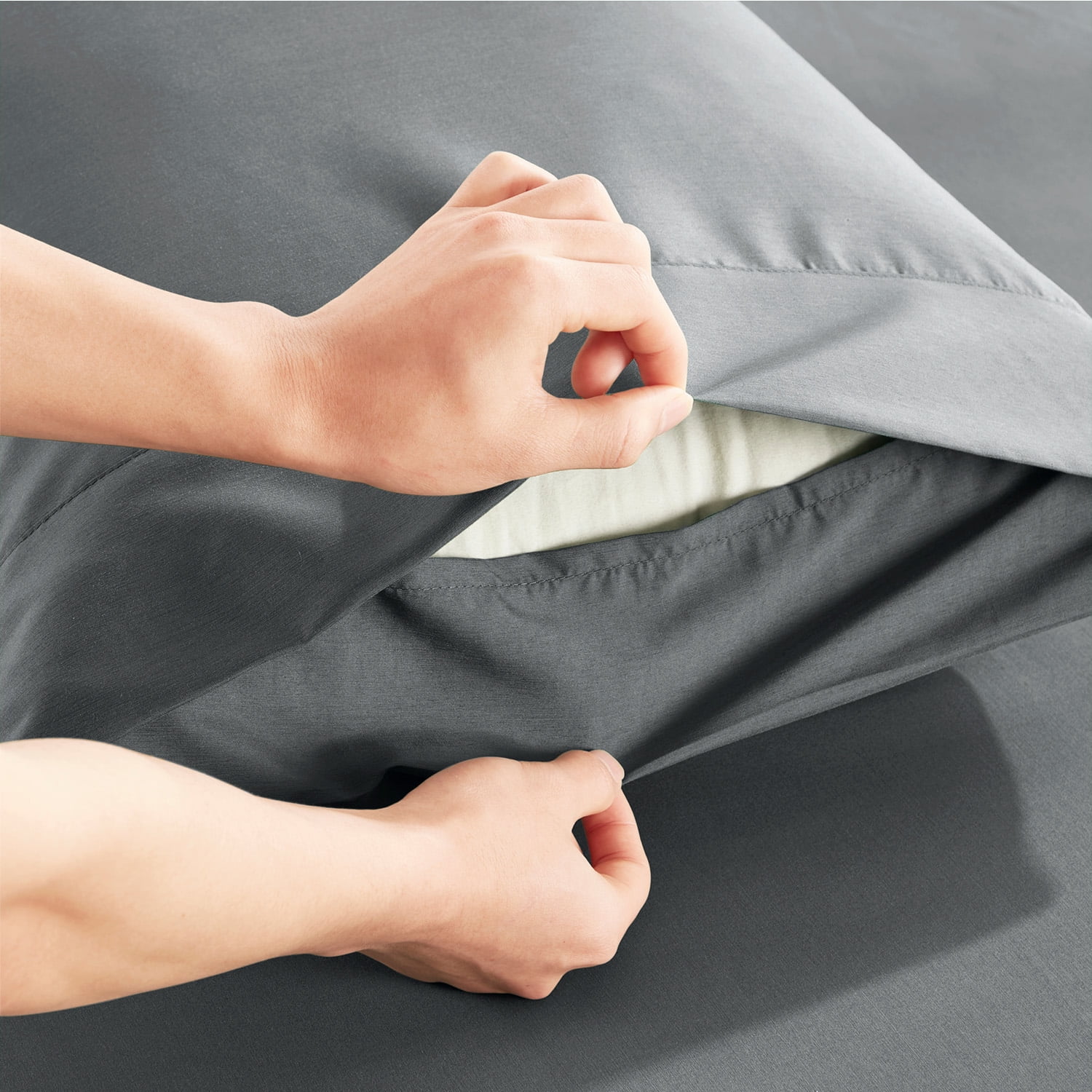 Virtu Bed Sheets Set, Deep Pocket Rayon Derived from Bamboo Blend Cooling 4 Piece Queen Sheets sets, Gray