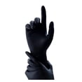 thumbnail image 2 of Guantes para chef de Nitrilo caja con 100 guantes  color Negro Talla Mediana Smart Glove 2227, 2 of 3