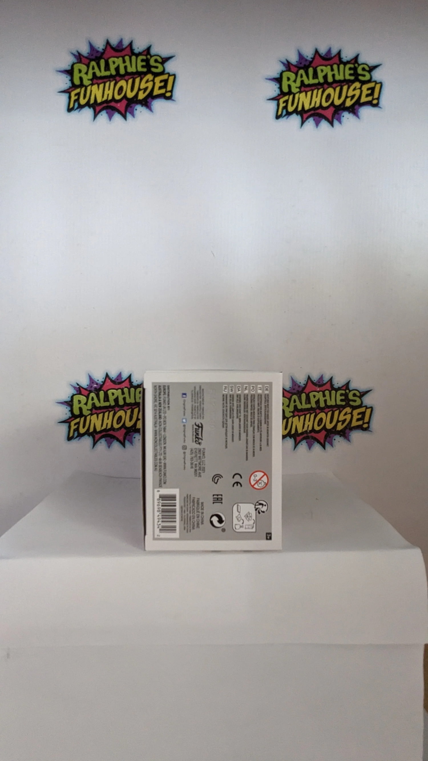 Funko POP! Fundays Dream Team Freddy SE LE 5000 Box of Fun Exclusive