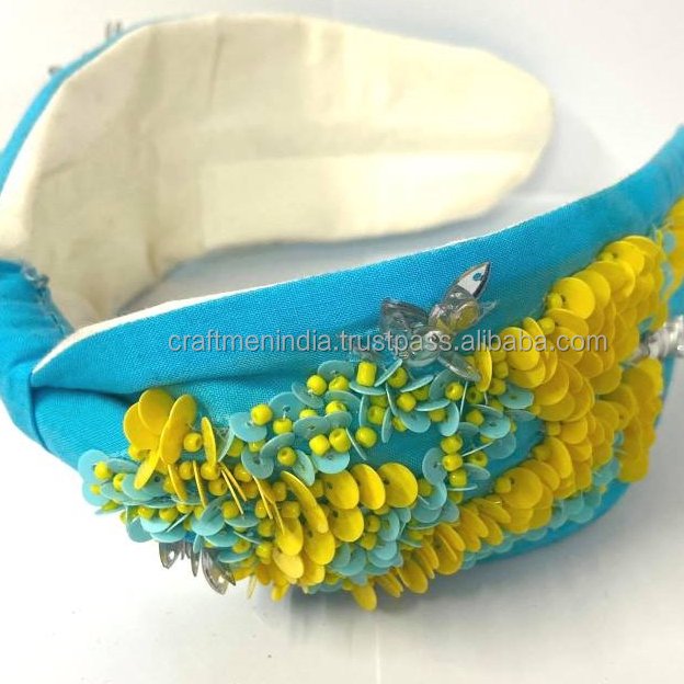 Diadema bordada a mano al por mayor para fiesta Adorable colección de San Valentín vendedora caliente accesorio para el cabello de San Valentín adornado