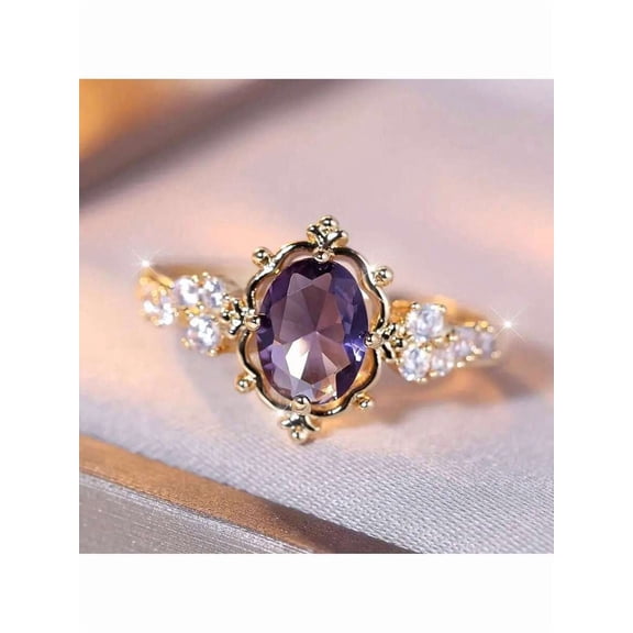 Crown Purple Diamond Ring Ring Ring, Oval Cut Simulated Zirconia, Goldtone