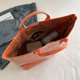 thumbnail image 3 of Bolso Mano Clásico para Mujeres Y Hombres Con Bolsillo Interior Moderno, 3 of 9