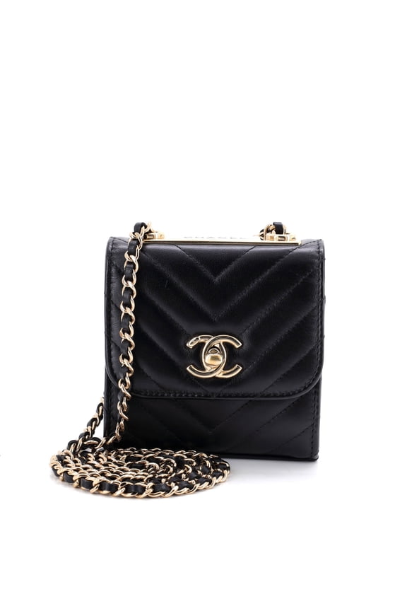 Pre-Owned Trendy CC Clutch with Chain Chevron Lambskin Small By Rebag
