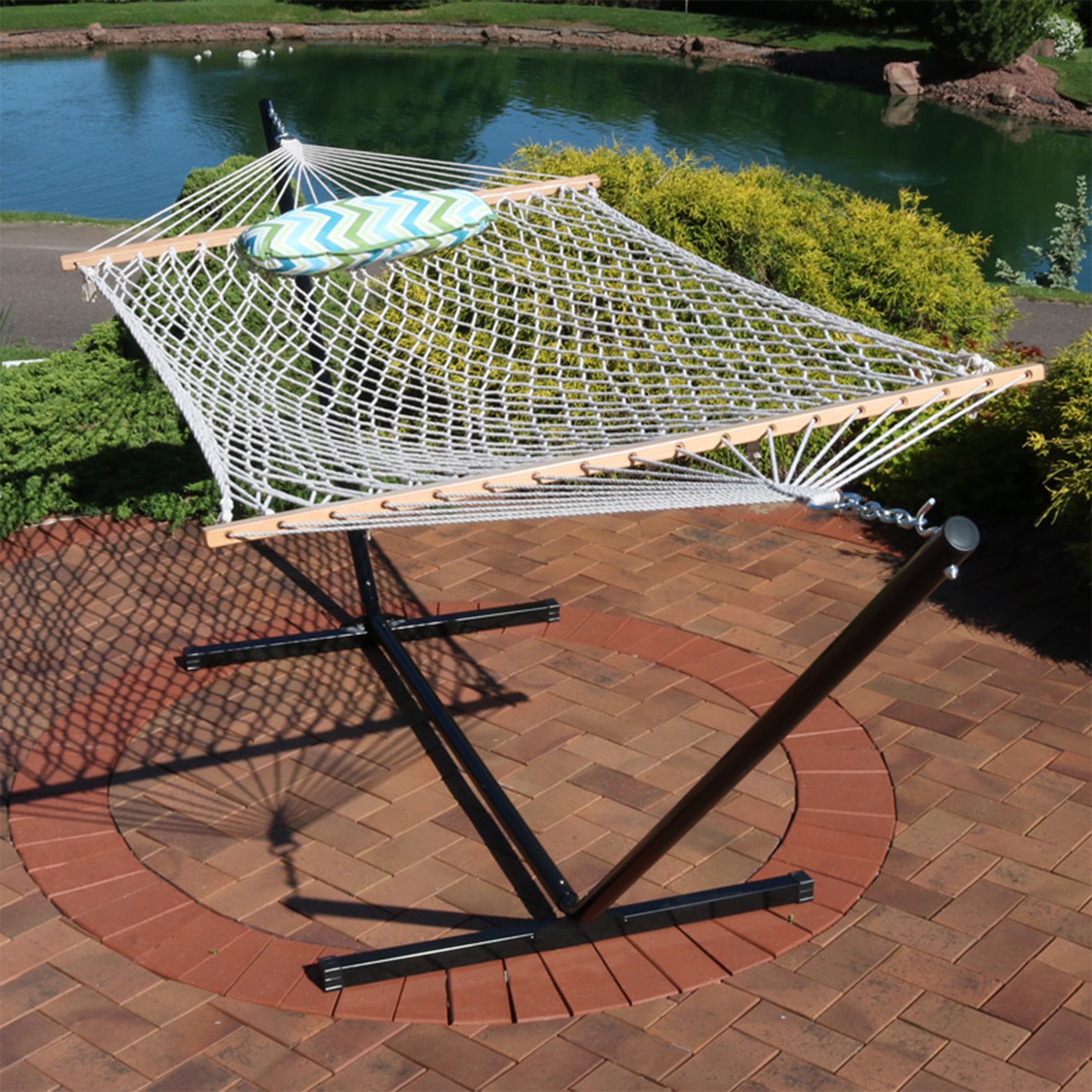 Sunnydaze 2-Person Polyester Spreader Bar Hammock with Stand, 275 lb Capacity - Blue and Green