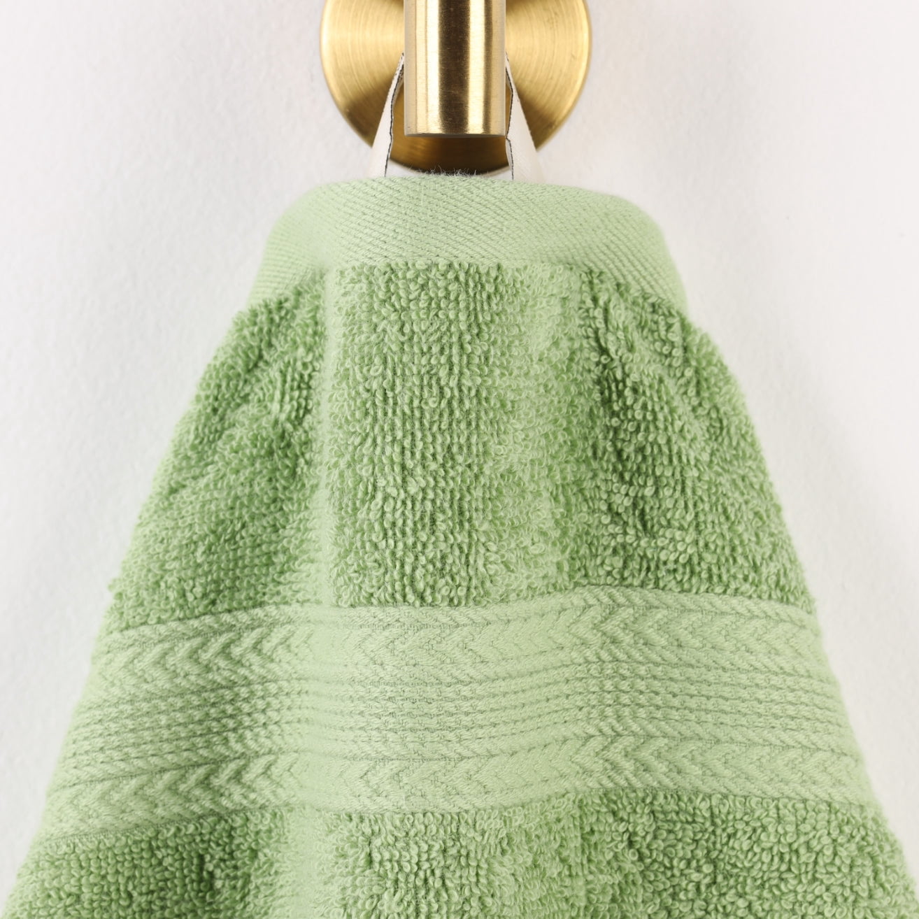 Superior Eco-Friendly Cotton 8-Piece Assorted Towel Set, Terrace Green