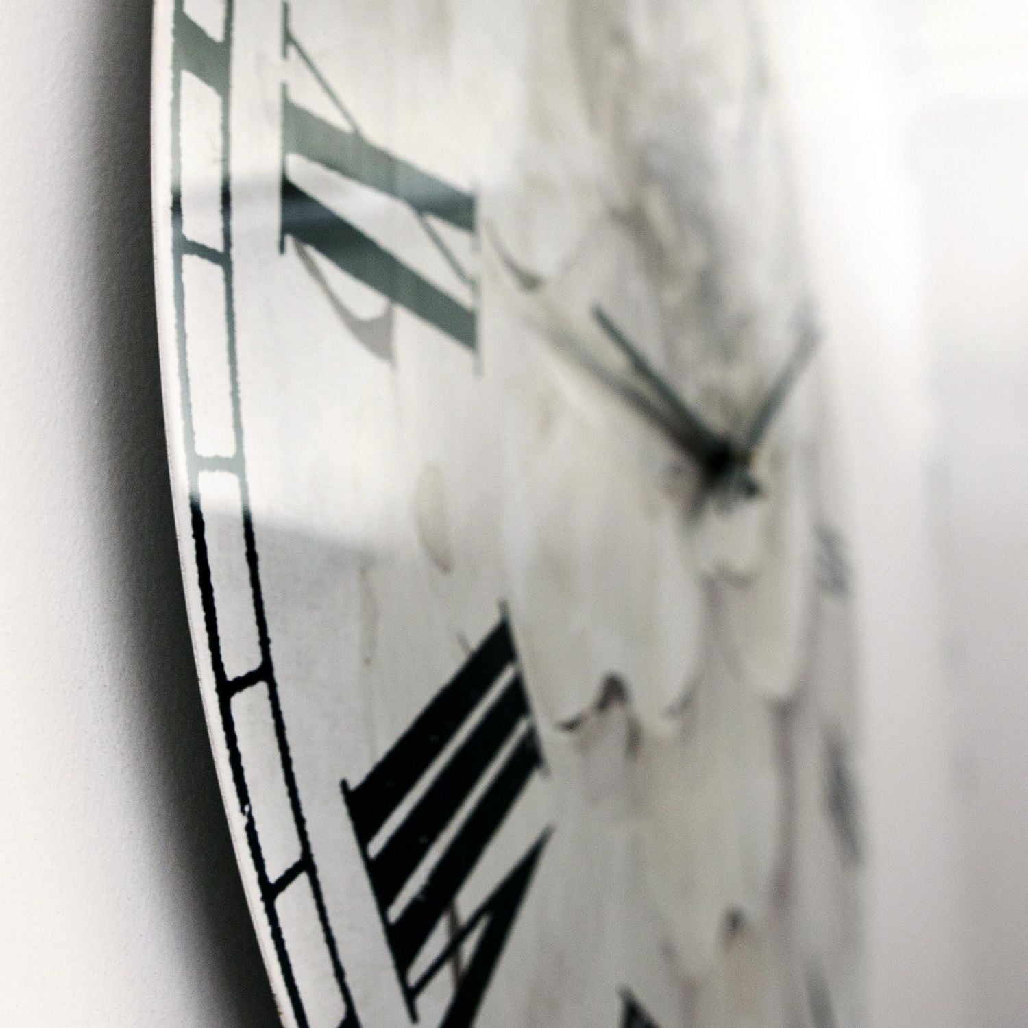 Designart Pivoines grises Indigold I horloge murale