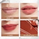 thumbnail image 3 of Brillo de labios Mistine Lip Plumber Lip Tint, 3 ml con 1% de péptido, 3 of 8