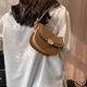 thumbnail image 3 of Bolso de hombro mini bolso de mano de PU bolso de mano de moda para mujer bolso de sillín de color sólido cartera caqui, 3 of 5