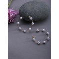 thumbnail image 2 of Boucles d'Oreilles Demi-Cerceau en Perles Plaquées Or, 2 of 4