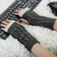 thumbnail image 5 of Guantes tejidos sin Dedos uxcell de Acanalado Trenzado Gris Oscuro Una Talla, 5 of 6