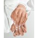thumbnail image 4 of Presiona las uñas KISS con elegante forma de almendra blanca clara, 4 of 6