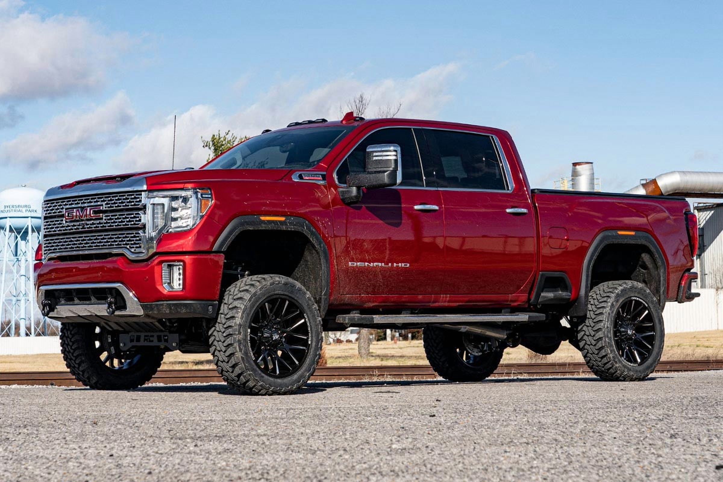 Rough Country 5" Suspension Lift Kit for 20-25 Chevy/GMC 2500/3500HD - 10230A