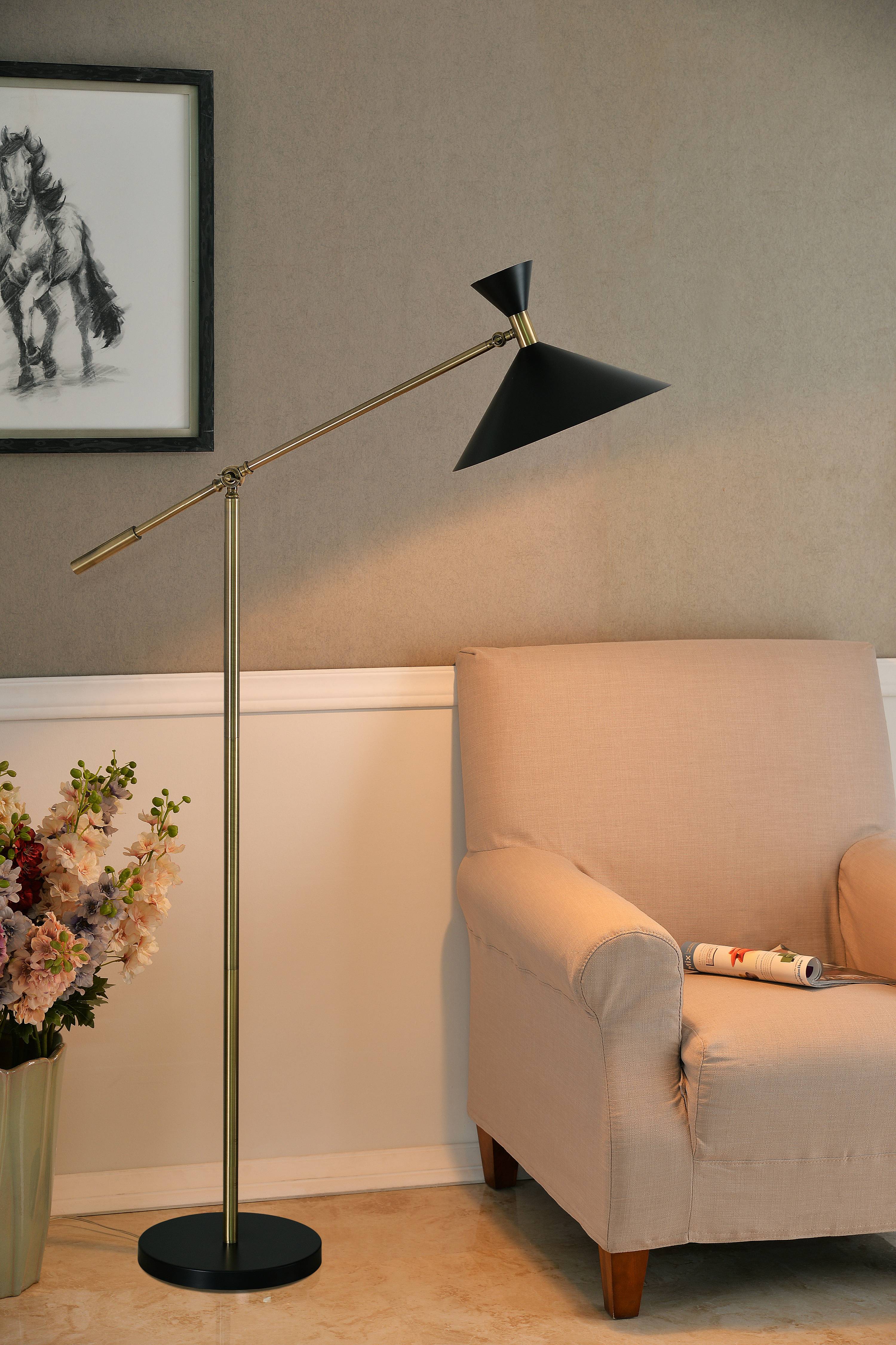 Arne Floor Lamp in Black and Antique Brass