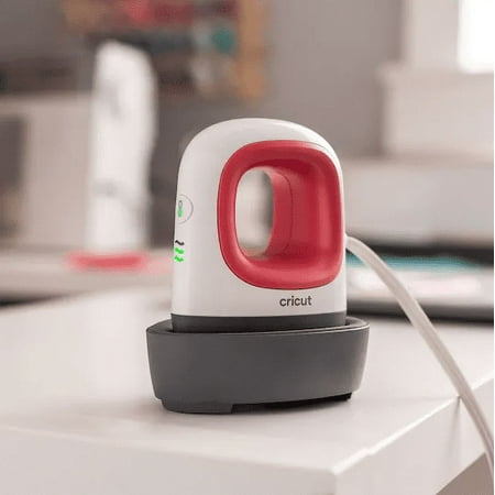 Cricut EasyPress Mini, Raspberry - Compact Handheld Heat Press Machine