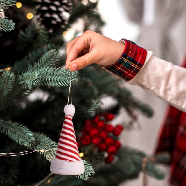Adorno colgante de árbol de Navidad de punto | Decoración de Gorro de Santa de Lana Engrosada Rojo | Poliéster duradero, 5.1x2.5in | Acento festivo para el hogar, adorno colgable