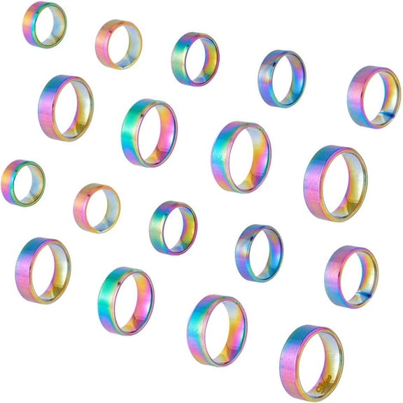 18Pcs Stainless Steel Classical Plain Stackable Wedding Band Ring 9 Sizes Blank Wedding Ring Cool Simple Band For Women and Men Gifts for Special Occasions DIY