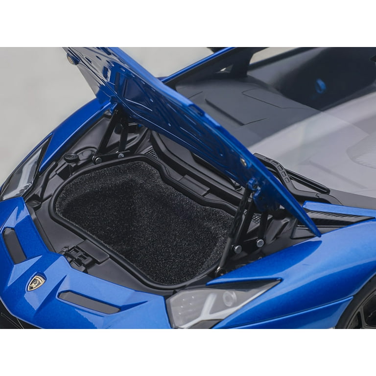 Autoart 1/18 Scale Lamborghini Aventador SVJ Diecast Model