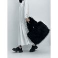 thumbnail image 4 of Bolso grande de piel sintética para mujer, bolsa de mano de diseñador, de felpa suave y esponjosa, cálido, para invierno, 2022, 4 of 6