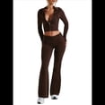 thumbnail image 1 of Conjunto de Dos Piezas de Punto para Mujer: Suéter de Larga con Cremallera, Sudadera Corta con Capucha y Pantalón Acampanado. Color Café L, 1 of 8