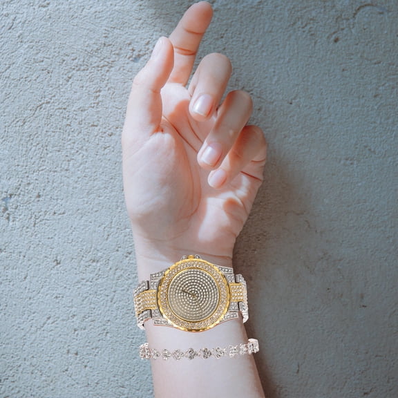 LABSERRON 1 Set Wrist Watch in Assorted Color with Alloy and Glass for Women Everyday Wear