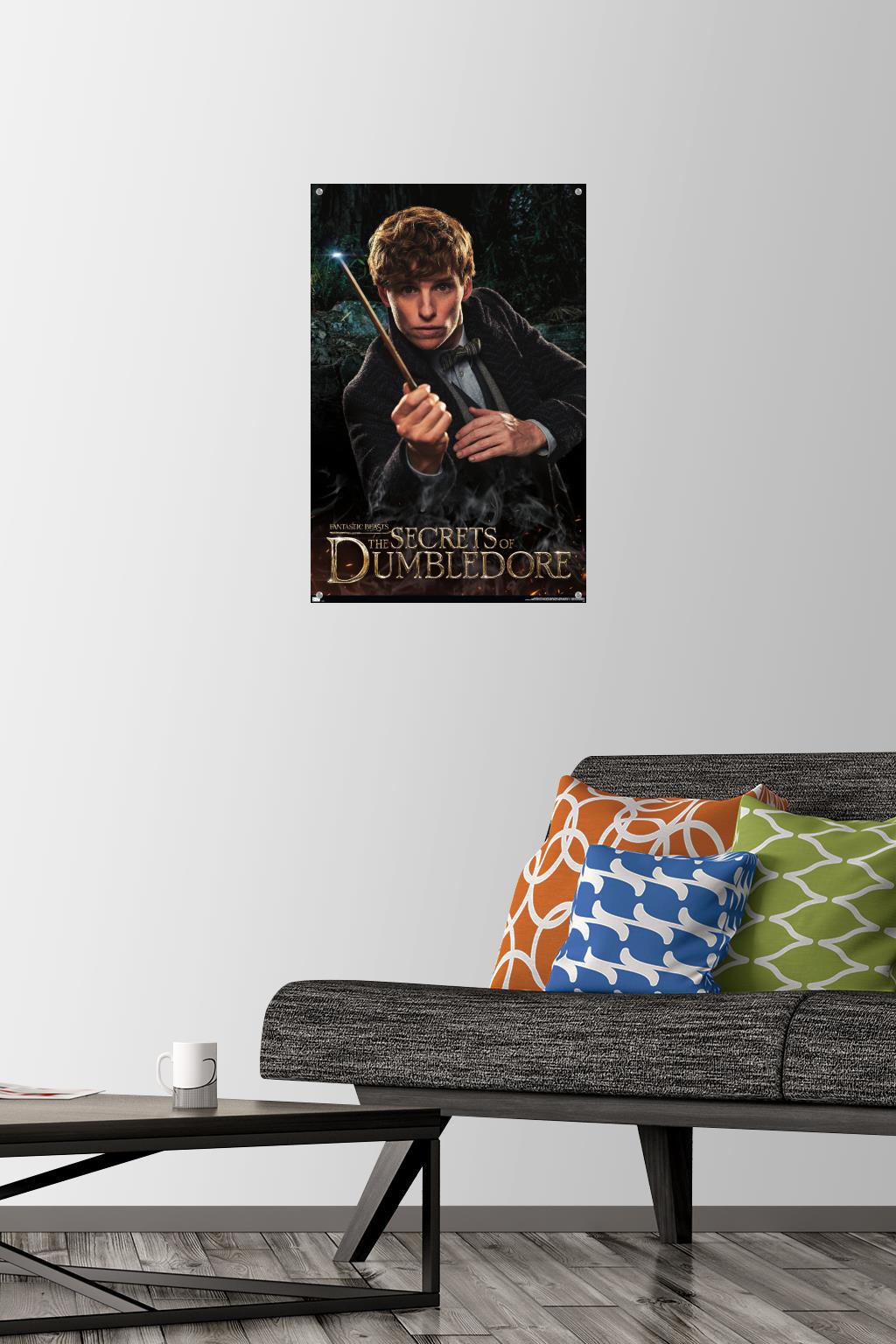 Fantastic Beasts: The Secrets of Dumbledore - Newt Wall Poster with Push Pins, 14.725" x 22.375"