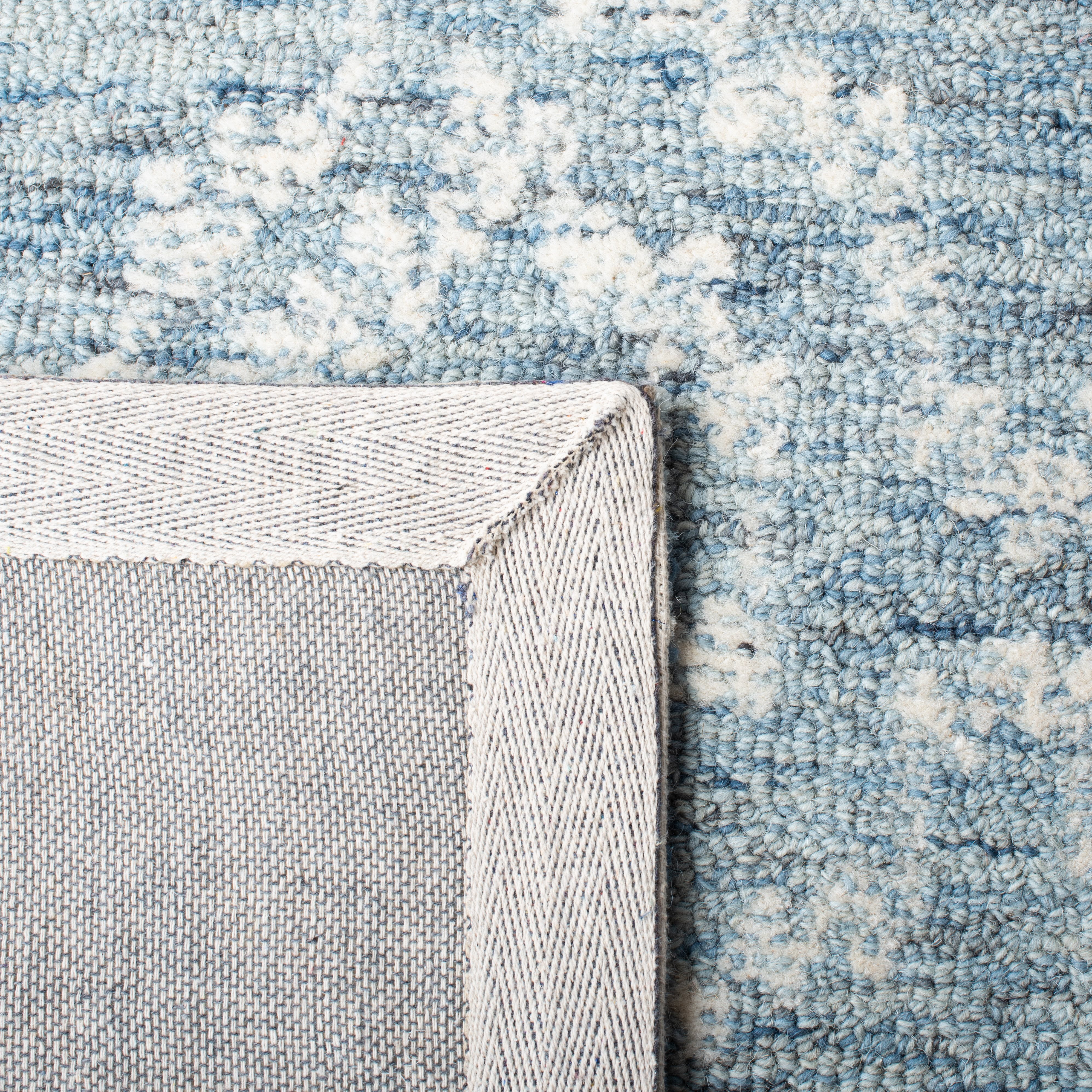 SAFAVIEH Metro Xaviera Diamond Area Rug, Natural/Blue, 6' x 6' Round