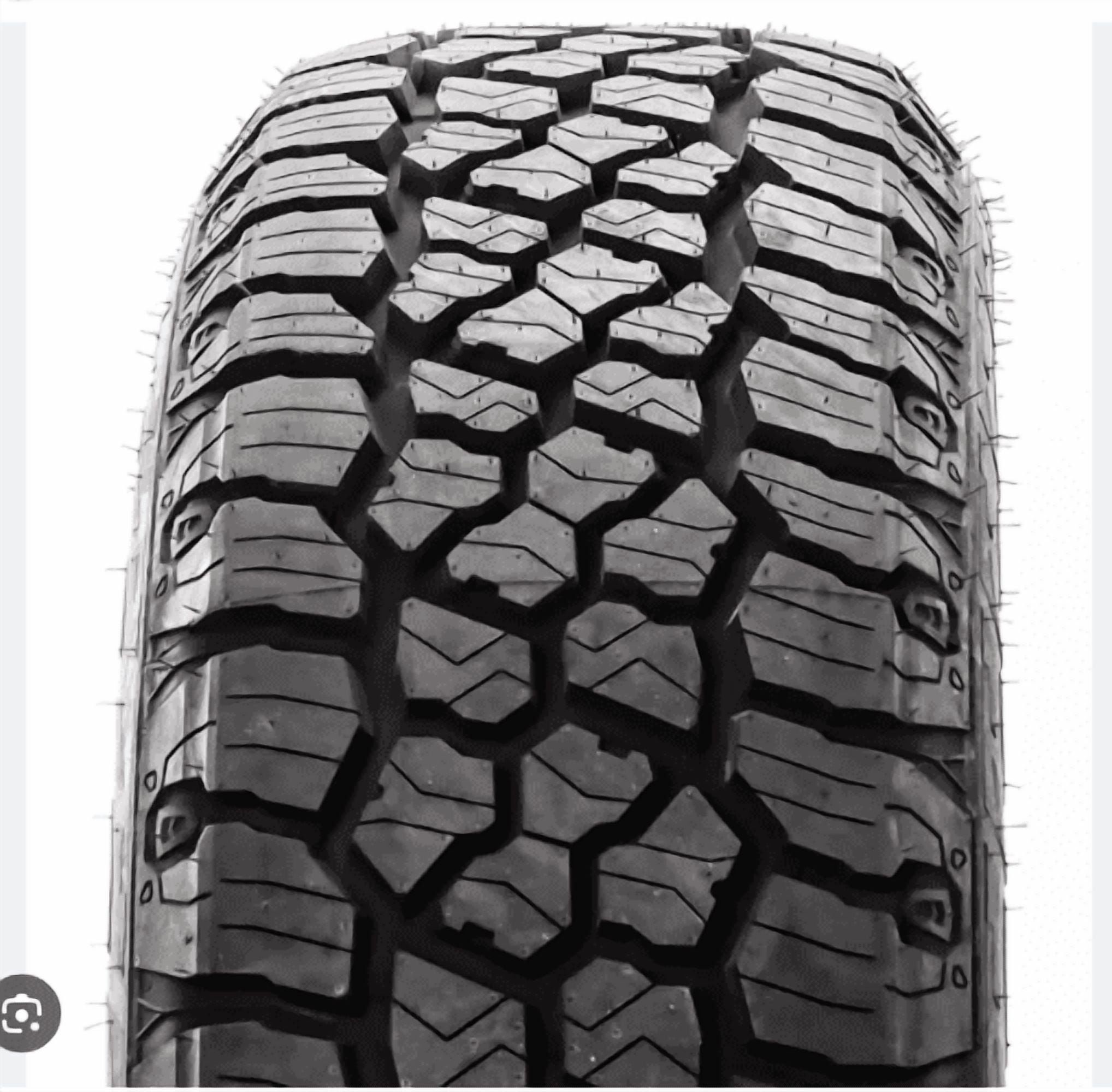 Summit Trail Climber AT02 LT275/65R20 126/123R pneu pour camion léger tous temps