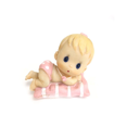 thumbnail image 1 of Bébé Fille sur Oreiller Figurine, 1 of 1