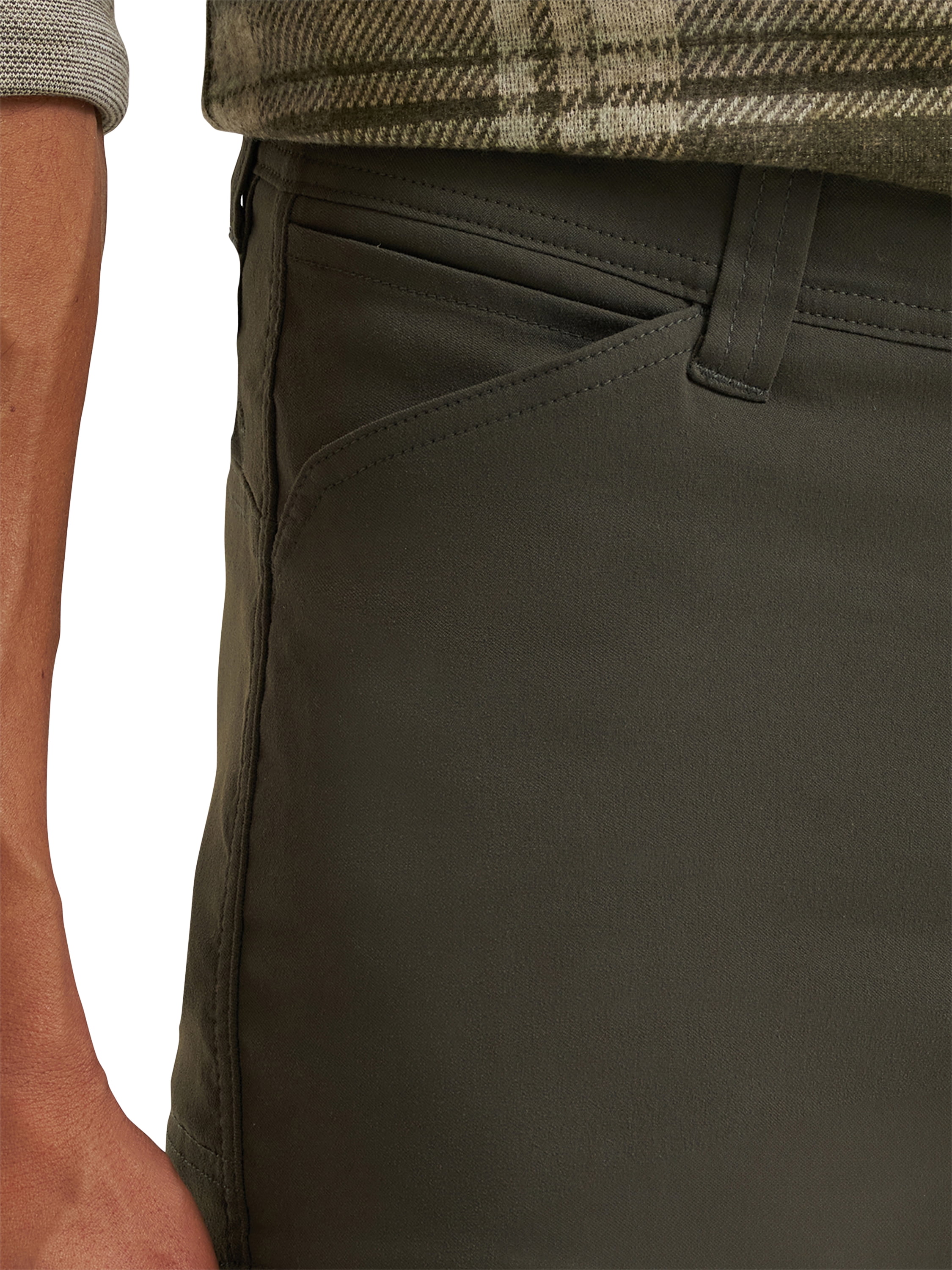 Wrangler ® Men’s Outdoor All Terrain Cargo Pant with UPF 50+ Protection