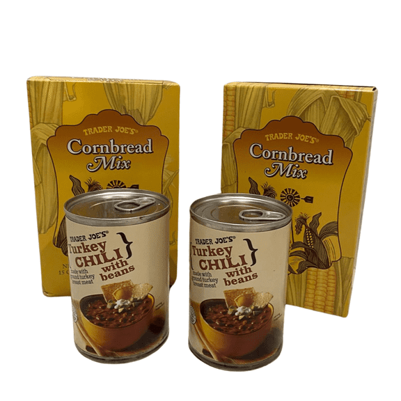 2 Cornbread Mix 15 oz and 2 Turkey Chili with Bean 15 oz - Pack of 3
