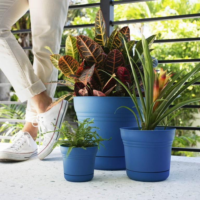 ATT Southern Heritage 18 In. Resin HDR Monaco Blue Planter | True Value