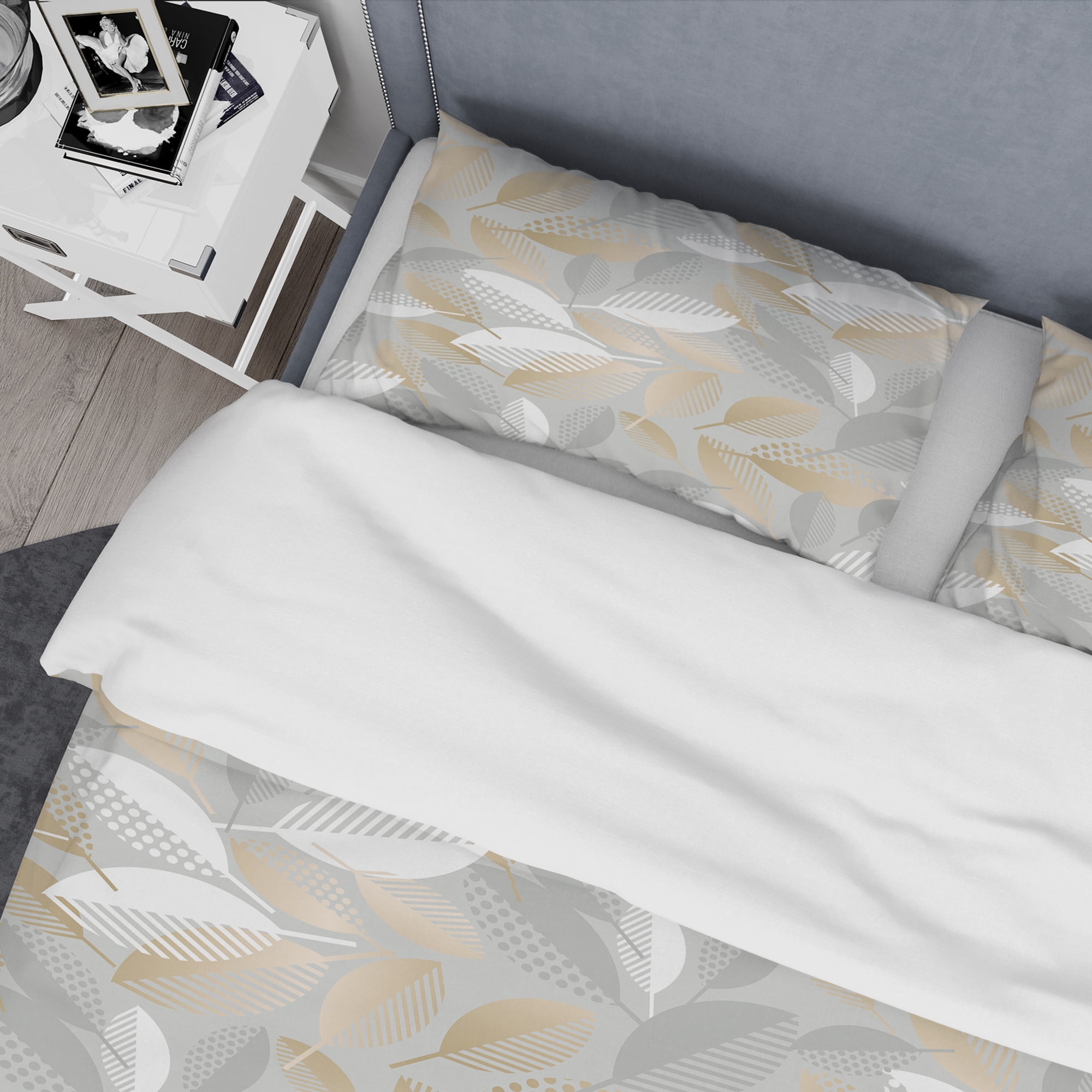 Designart 'Luxury geometric fall leaves pattern' Mid-Century Modern Duvet Cover Set