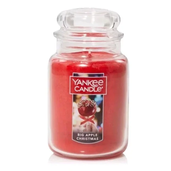 Yankee Candle Big Apple Christmas Large Classic Jar Candle, 22 Ounces