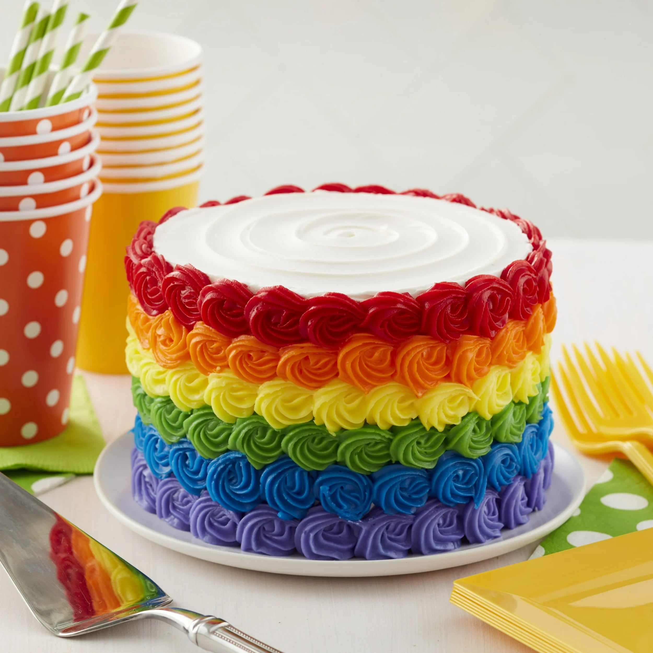 Wilton Red Vanilla-Flavored Buttercream Icing 15 oz. Tub