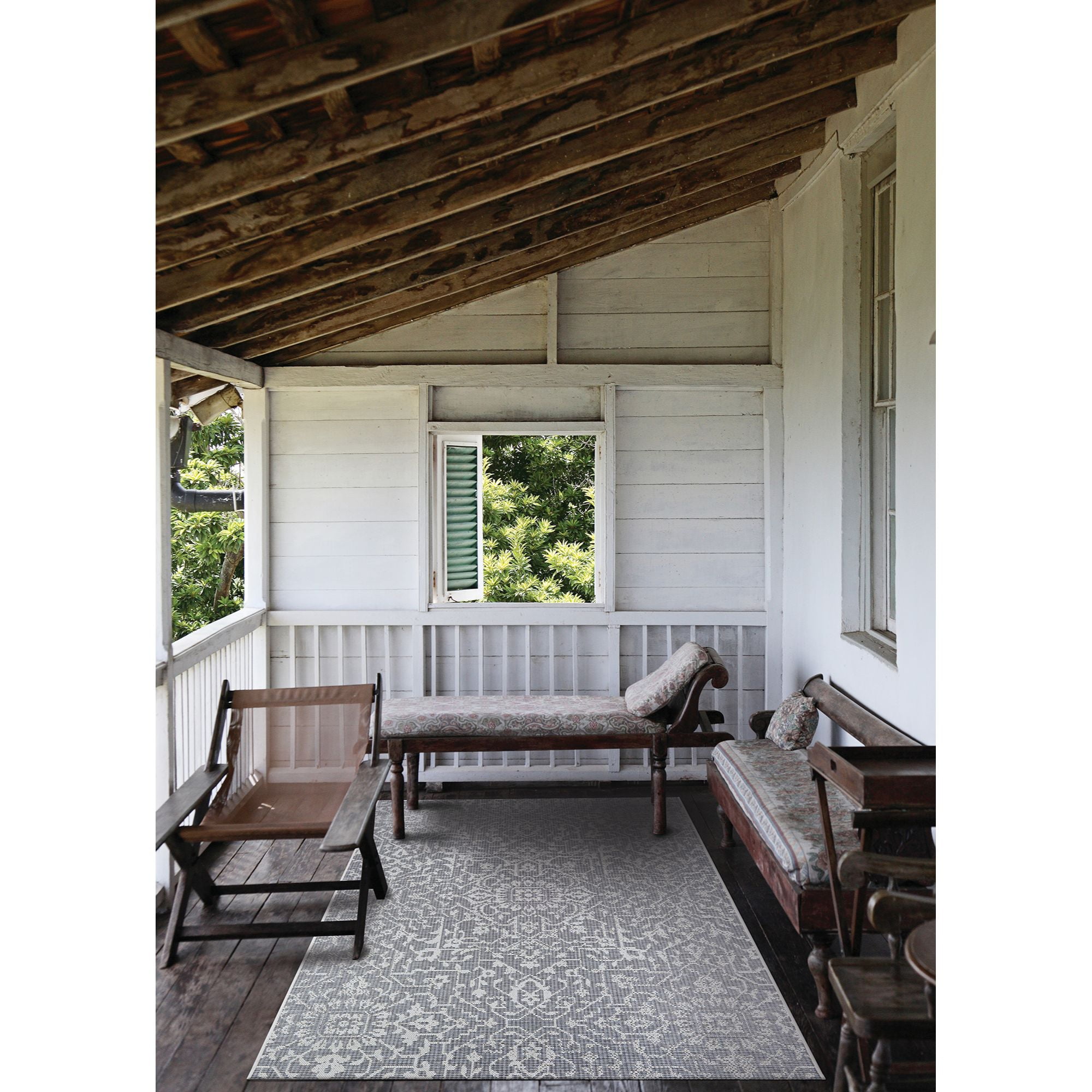 8.5' x 13' Gray and Ivory Geometric Rectangular Outdoor Area Throw Rug