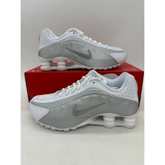 Nike Shox R4 Youth Size 4 Women's Size 5.5 White Grey Athletic Shoes CW2626 101
