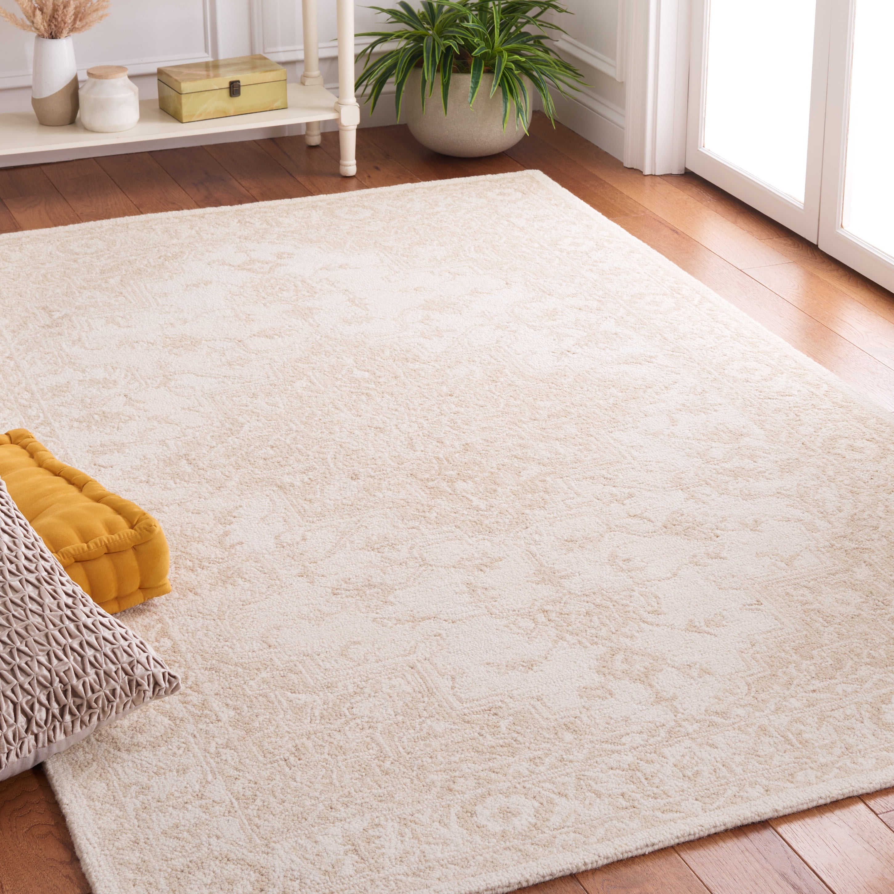 SAFAVIEH Metro Carrissa Medallion Area Rug, Beige/Ivory, 5' x 8'