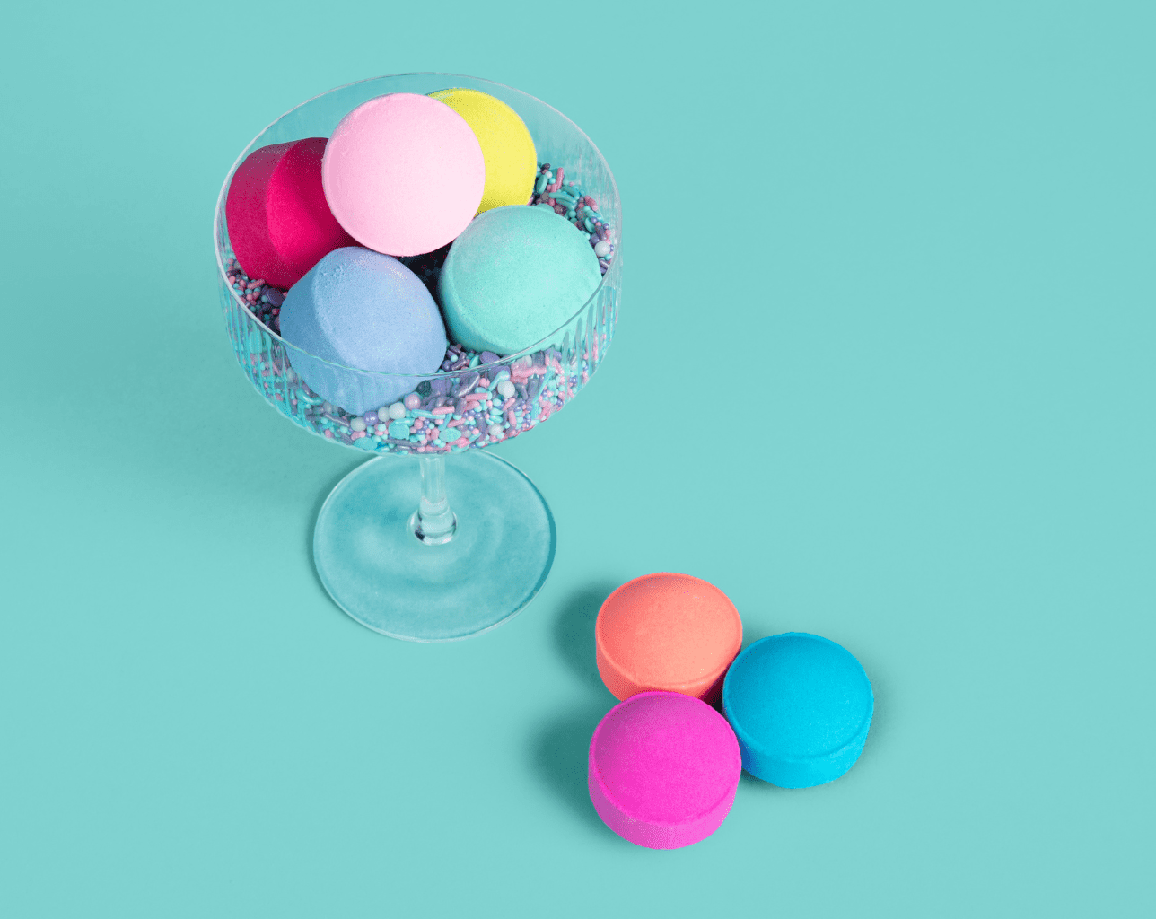 Hi Peach Layne Mini Bath Bomb Bag, 8 Assorted Scents with Surprise Prize, 1.06 oz Each